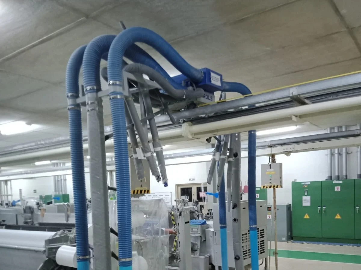 Overhead travelling cleaner - for weaving units - Belt driven travelling cleaner